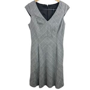 White House Black Market NWT Plaid Sheath V-Neck Sleeveless Dress Size 6/ Small